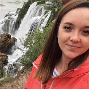 Meet your Posher, Allison